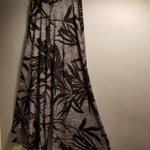 Ladies Pants/Wide Legs